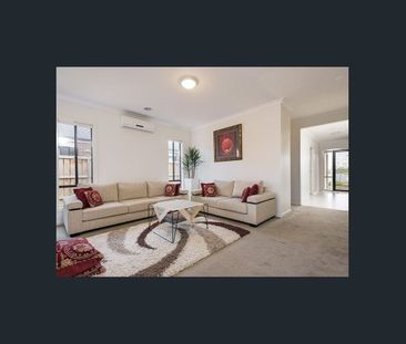 Spacious & Modern Family Home in Prime Keysborough Location - Photo 2