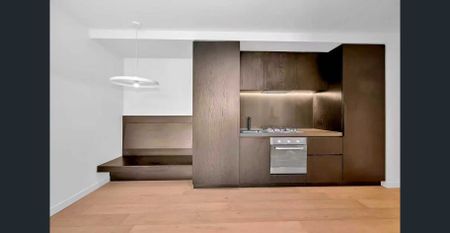 Immaculate fully furnished apartment with amazing view - Photo 3