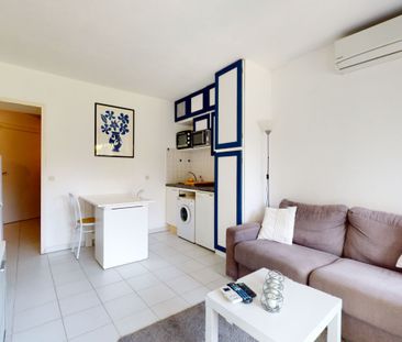 Proche plages et commodités, studio traversant avec coin chambre da... - Photo 2