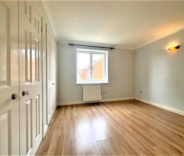 1 bedroom Flat in Thornfield Green, Camberley - Photo 3