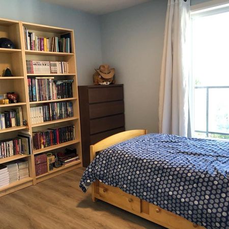 Magnifique 4 1/2+ situé à proximité de tous les services à Ste-Foy - CESSION DE BAIL - Prise de possession flexible - Photo 3