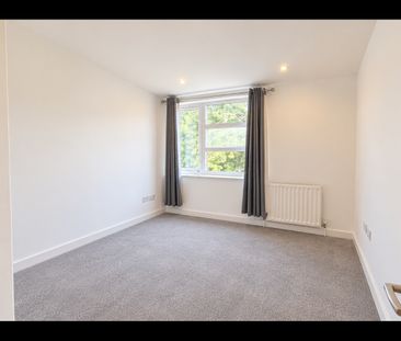2 Bed Flat, Warfield Road, NW10 - Photo 2