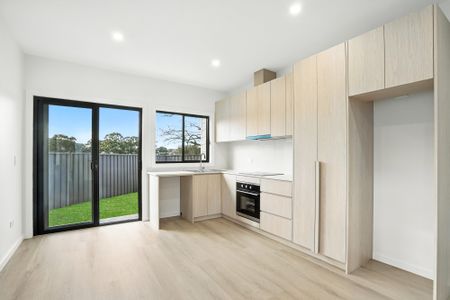 11B Edna Avenue, Toongabbie NSW 2146 - Studio For Rent | Domain - Photo 2