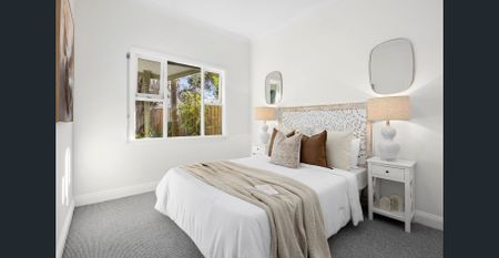 Manly Beachside Living in a Freestanding Cottage - Photo 2