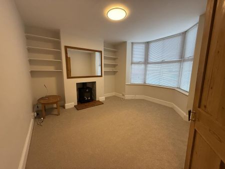3 bedroom terraced house to rent - Photo 2