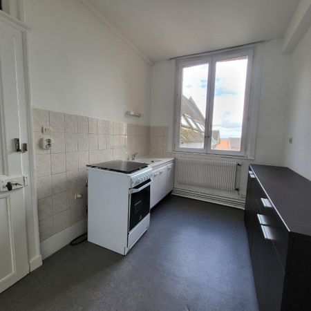 Location Appartement 67m² ST OMER 62500 - Photo 4