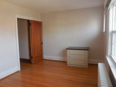 For Lease - 430 Symington Avenue, Toronto, Ontario - Photo 2