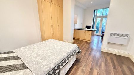 Studio to rent - Photo 4