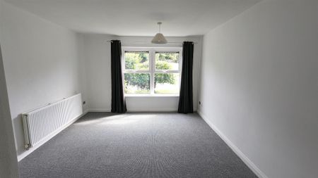 Westminster Avenue, Lodge Moor, Sheffield - Photo 4