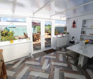 2 bedroom terraced bungalow to rent - Photo 3