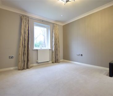 4 bedroom House in Hawk Lane, Bracknell - Photo 5