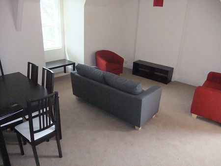 5 bed Apartment - To Let - Photo 5