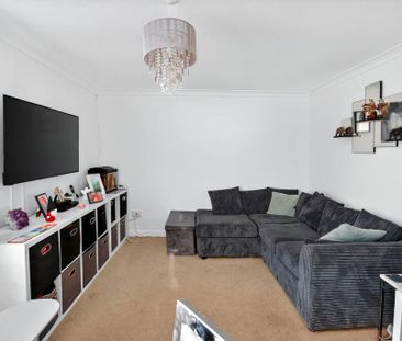2 bedroom maisonette to rent - Photo 2