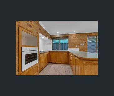 EXCEPTIONALLY PRESENTED 4x2 IN WARNBRO - Photo 5