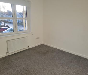 2 bedroom semi-detached house to rent - Photo 5