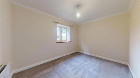 2 bedroom detached bungalow to rent - Photo 3