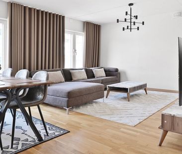 Upplysningens väg, Upplands Väsby - Photo 2