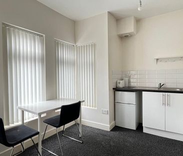 Studio to rent - Photo 5