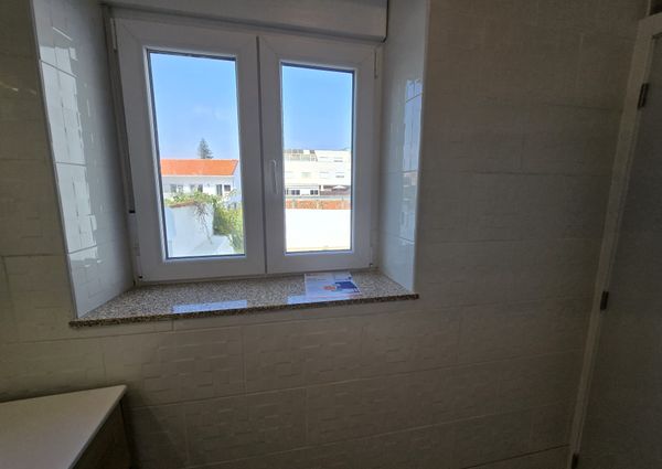 Apartamento T3 Duplex - Semi Mobilado e Equipado em Ílhavo