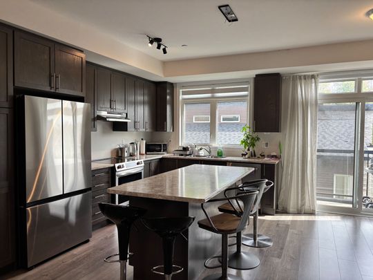 For Lease - 113 Marina Village Drive, Georgian Bay, Ontario - Photo 1