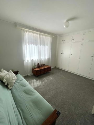 Elwood - Photo 4