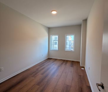 For Lease - 24 HelmKay Avenue, Richmond Hill, Ontario - Photo 6