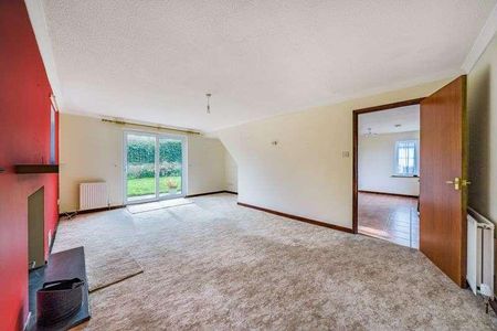 Manor Court, Bideford, EX39 - Photo 2