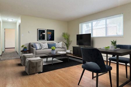 Renovated Suite - 2 Bedroom - Photo 4