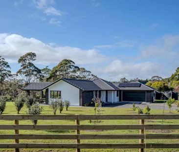 Modern and secure Living - Photo 2