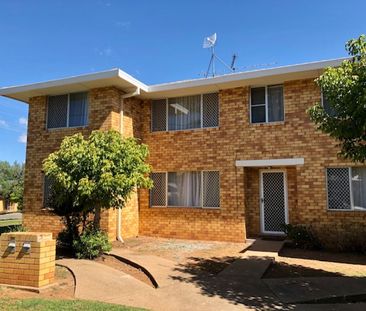 COSY 2 BEDROOM UNIT - Photo 5
