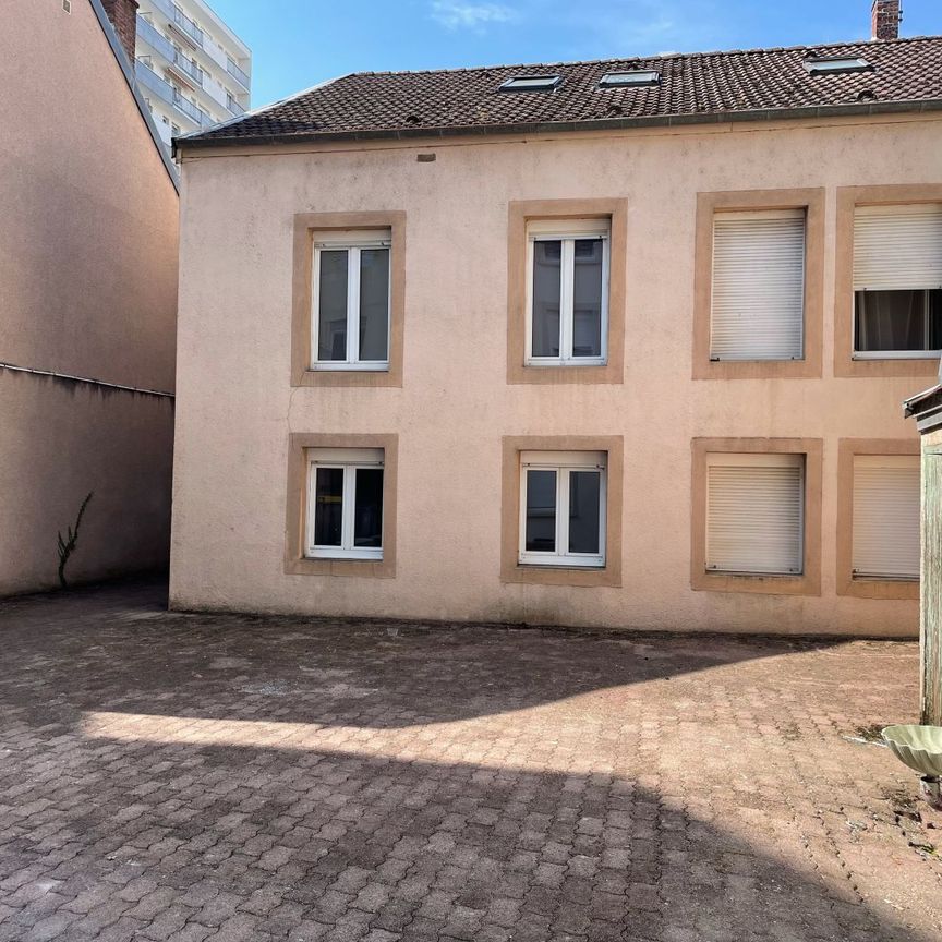 Studio situé Place Flore, quartier Chaprais à Besançon - Photo 1