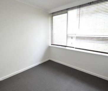 Unit 12/425 Toorak Road, - Photo 2