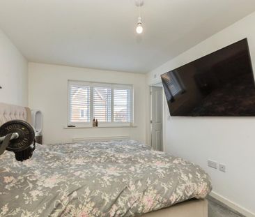 3 bedroom terraced house to rent - Photo 5