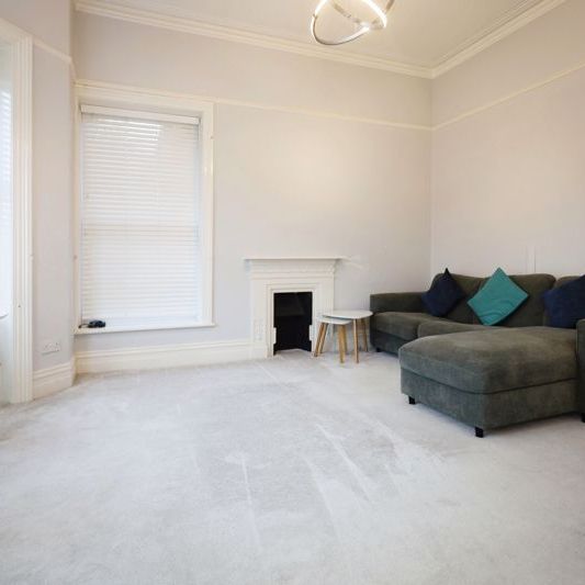 Lansdowne Road, Bournemouth - Photo 1