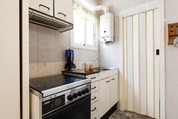 1 bedroom Barceloneta apartment for rent, right by the beach - Photo 1