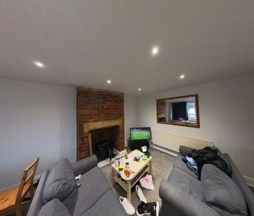 3 bedroom house to rent - Photo 2