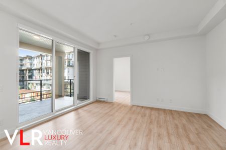 Condo in Coquitlam, BC - Photo 2