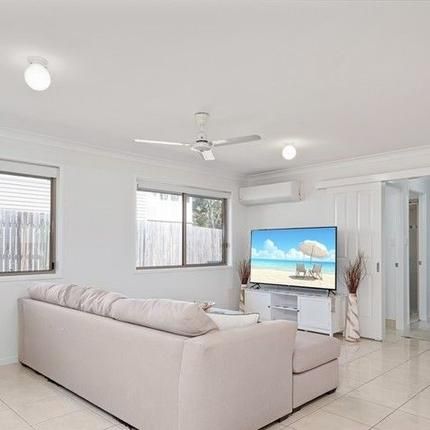 Contemporary Rental Home with Expansive Outdoor Living - Photo 5