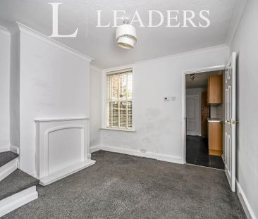 3 bedroom terraced house to rent - Photo 3