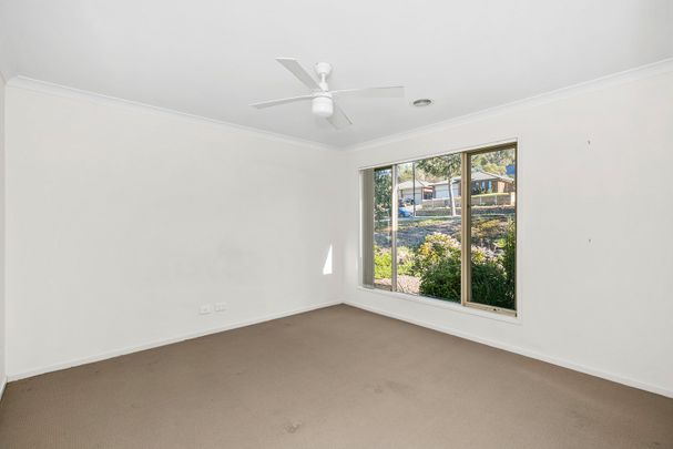143 Phillip Drive, Sunbury VIC 3429 - Photo 1