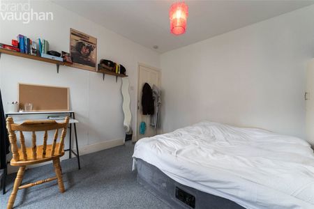3 bedroom terraced maisonette to rent - Photo 3