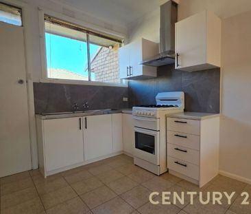 Simple Living, Great Location - Photo 6