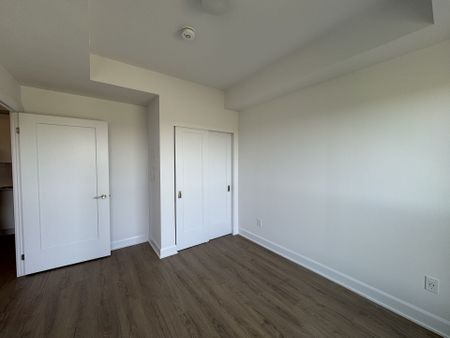 For Lease - 3240 William Coltson Avenue Unit# 1111, Oakville, Ontario - Photo 4