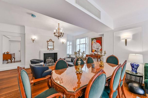 4 bedroom flat to rent - Photo 1