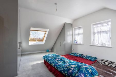 5 bedroom detached house to rent - Photo 3
