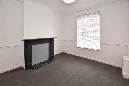 3 bed House - Terraced for Rent - Photo 4