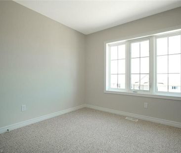For Lease - 2307 Natasha Circle, Oakville, Ontario - Photo 4