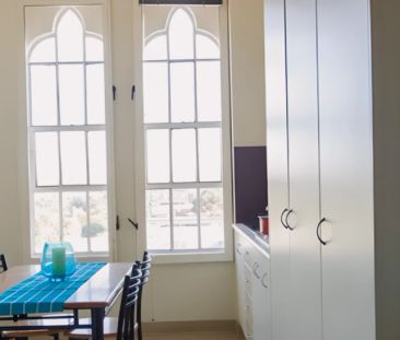 3 Bedroom Apartment - Photo 2