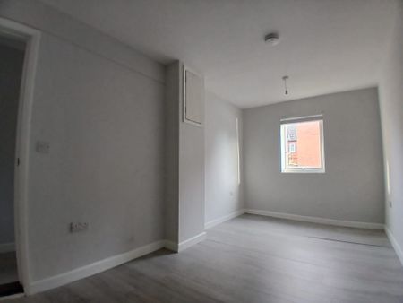 4 bed end of terrace house to rent in Brampton Court, Norwich, Norfolk - Photo 5