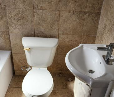 For Lease - 35 Jane Street Unit# 17, Toronto, Ontario - Photo 6